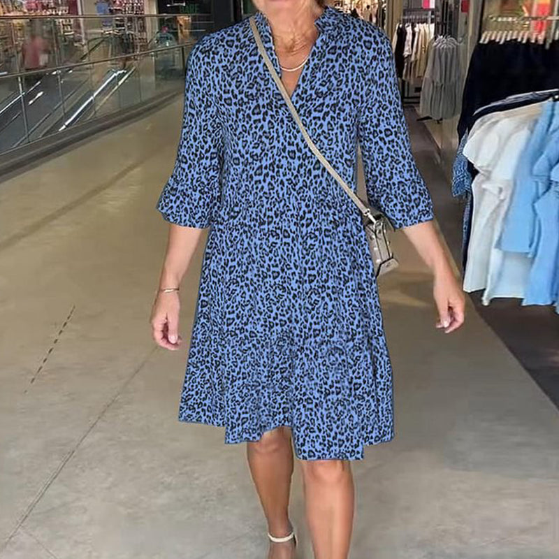 🌸Sommar Hot Sale 50%OFF🌸 Trendig klänning för kvinnor med leopardtryck och V-hals med lös passform